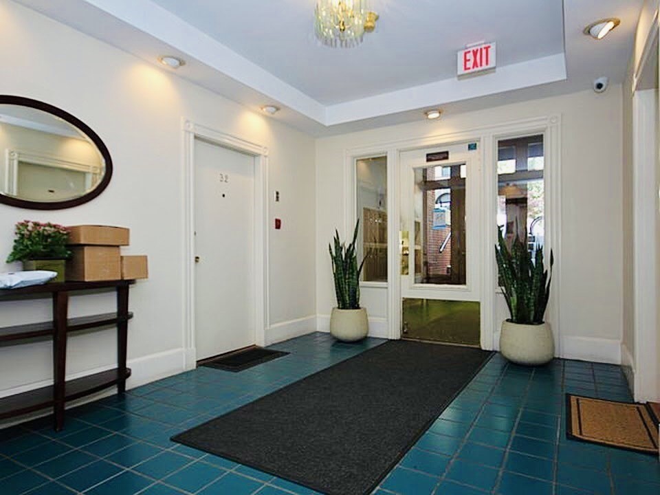 40 St Botolph Street, Unit 22 Boston, MA 02116 - Photo 17 of 25