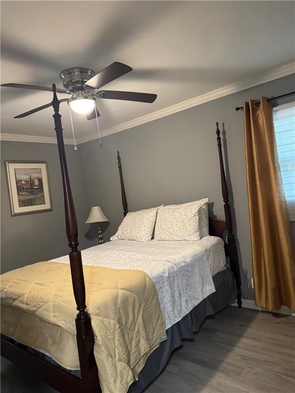 103 Wooten Drive Rome, GA 30165 - Photo 10 of 13 a bedroom with a bed and a mirror