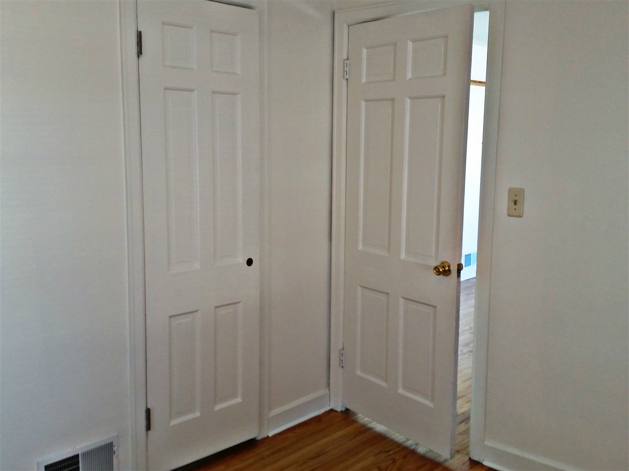 2010 Nebraska Road Rockford, IL 61108 - Photo 10 of 23 Gallery Image 10