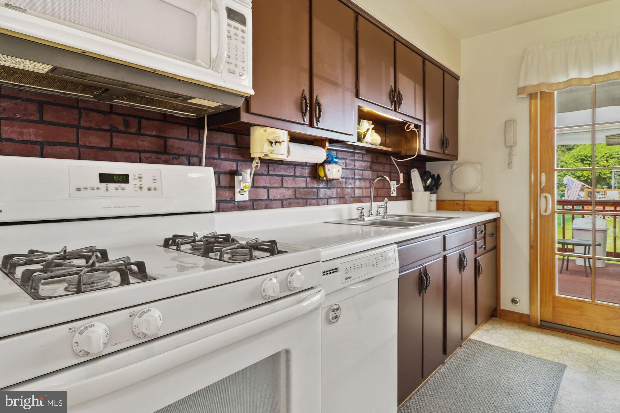2207 Andover Road Cinnaminson, NJ 08077 - Photo 6 of 34 Gallery Image 6