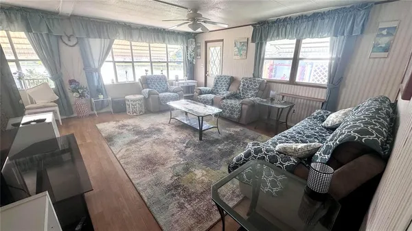 $1,750 | 2505 East Bay Drive, Unit 54, Largo, FL 33771