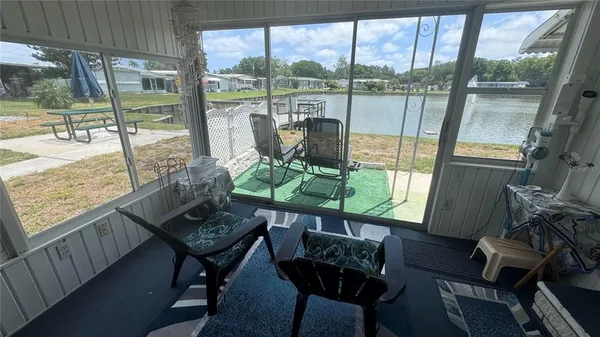 $1,750 | 2505 East Bay Drive, Unit 54, Largo, FL 33771