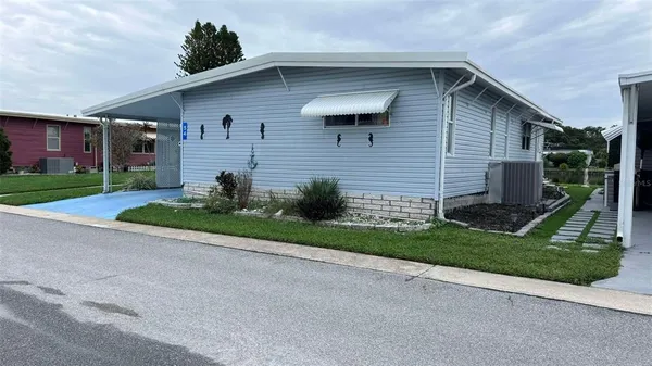 $1,750 | 2505 East Bay Drive, Unit 54, Largo, FL 33771