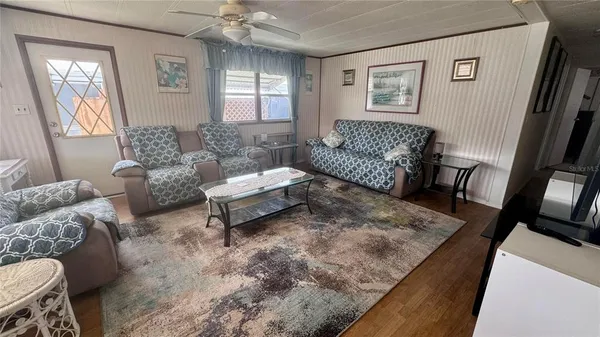 $1,750 | 2505 East Bay Drive, Unit 54, Largo, FL 33771