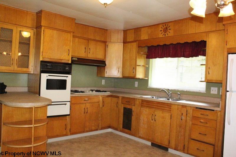 306 Straight Street Rivesville, WV 26588 - Photo 3 of 20 Gallery Image 3