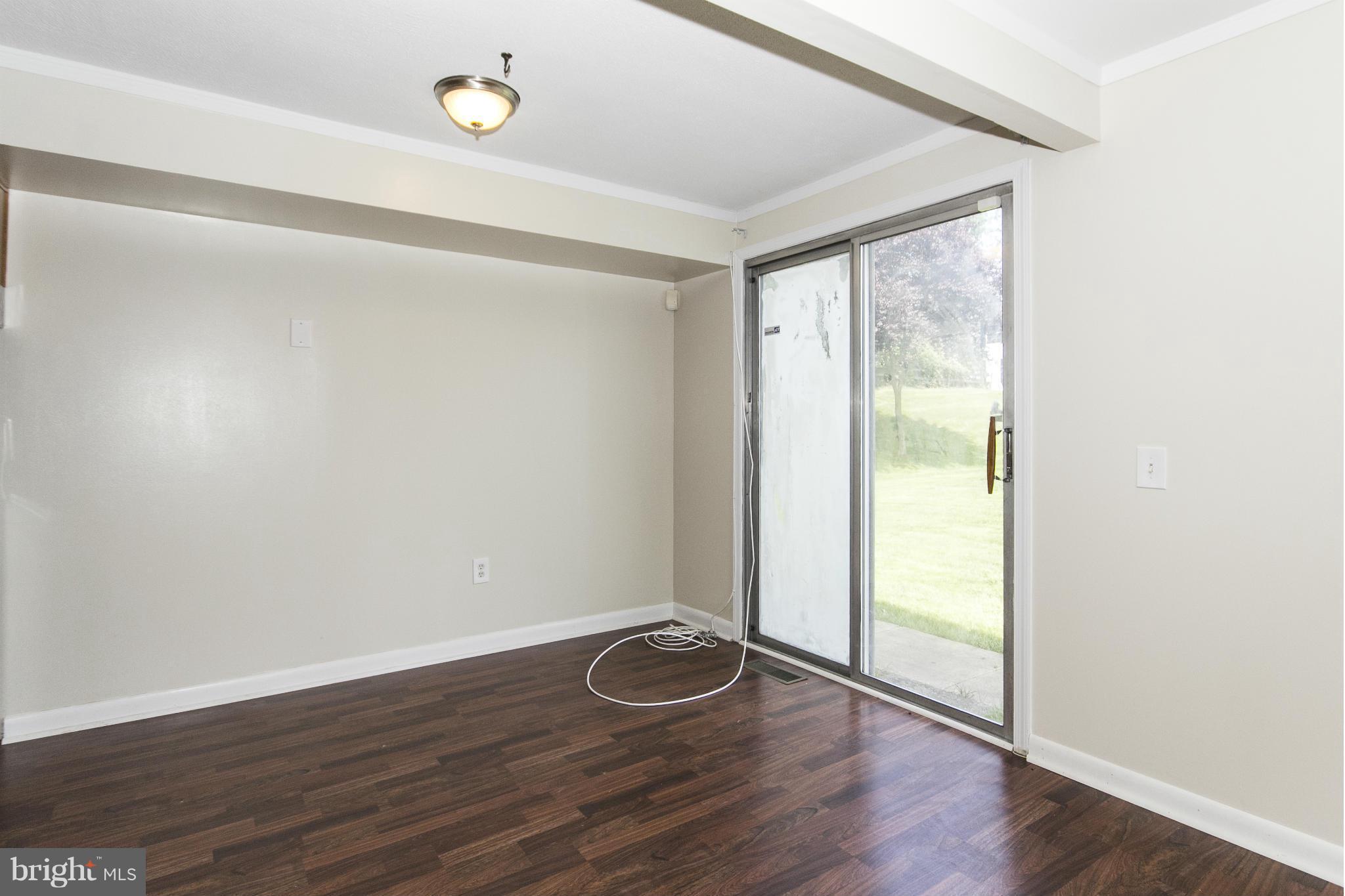 16 Coliston Road, Unit B Reisterstown, MD 21136 - Photo 8 of 18 Interior (General)