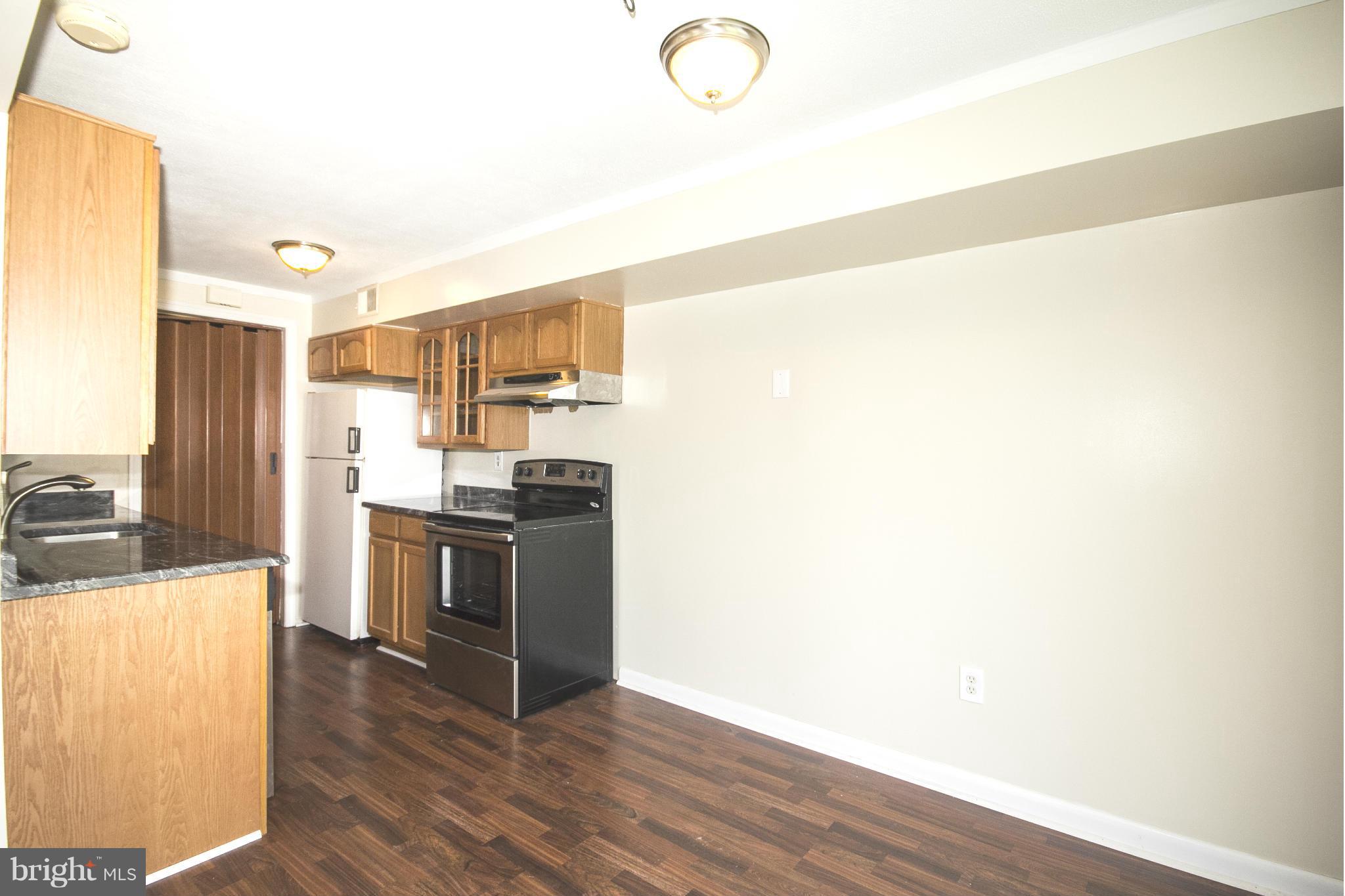 16 Coliston Road, Unit B Reisterstown, MD 21136 - Photo 9 of 18 Kitchen