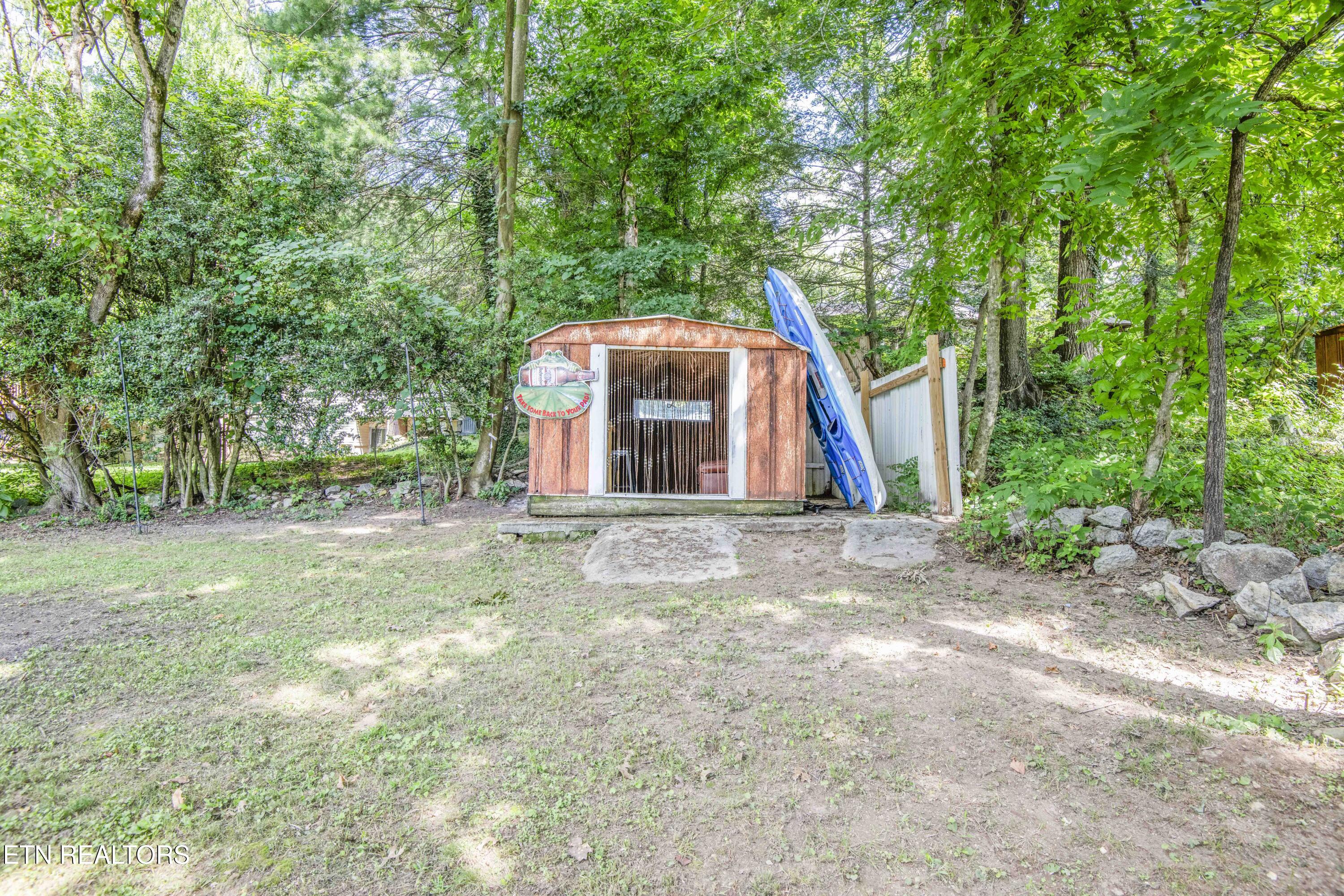 306 West Faunce Road Oak Ridge, TN 37830 - Photo 28 of 39 yard 11_1