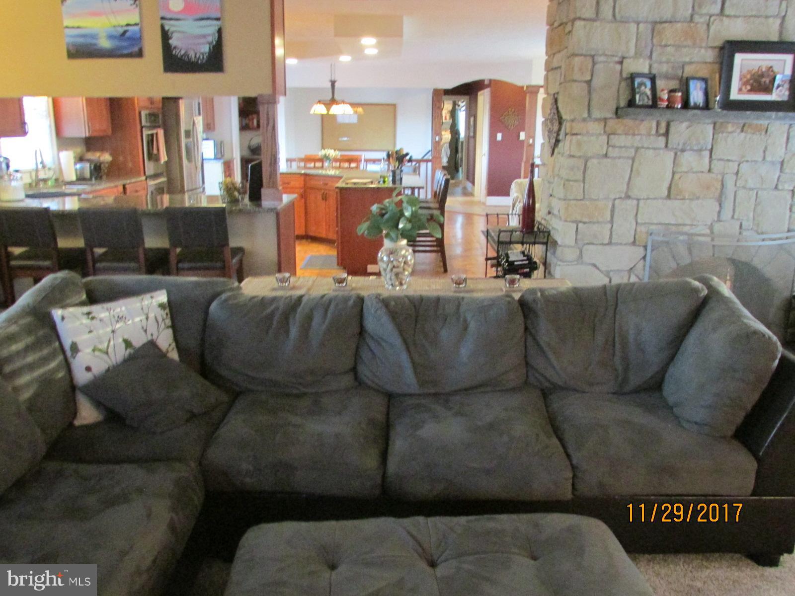 7828 Signal Hill Road Manassas, VA 20111 - Photo 14 of 27 Living Room