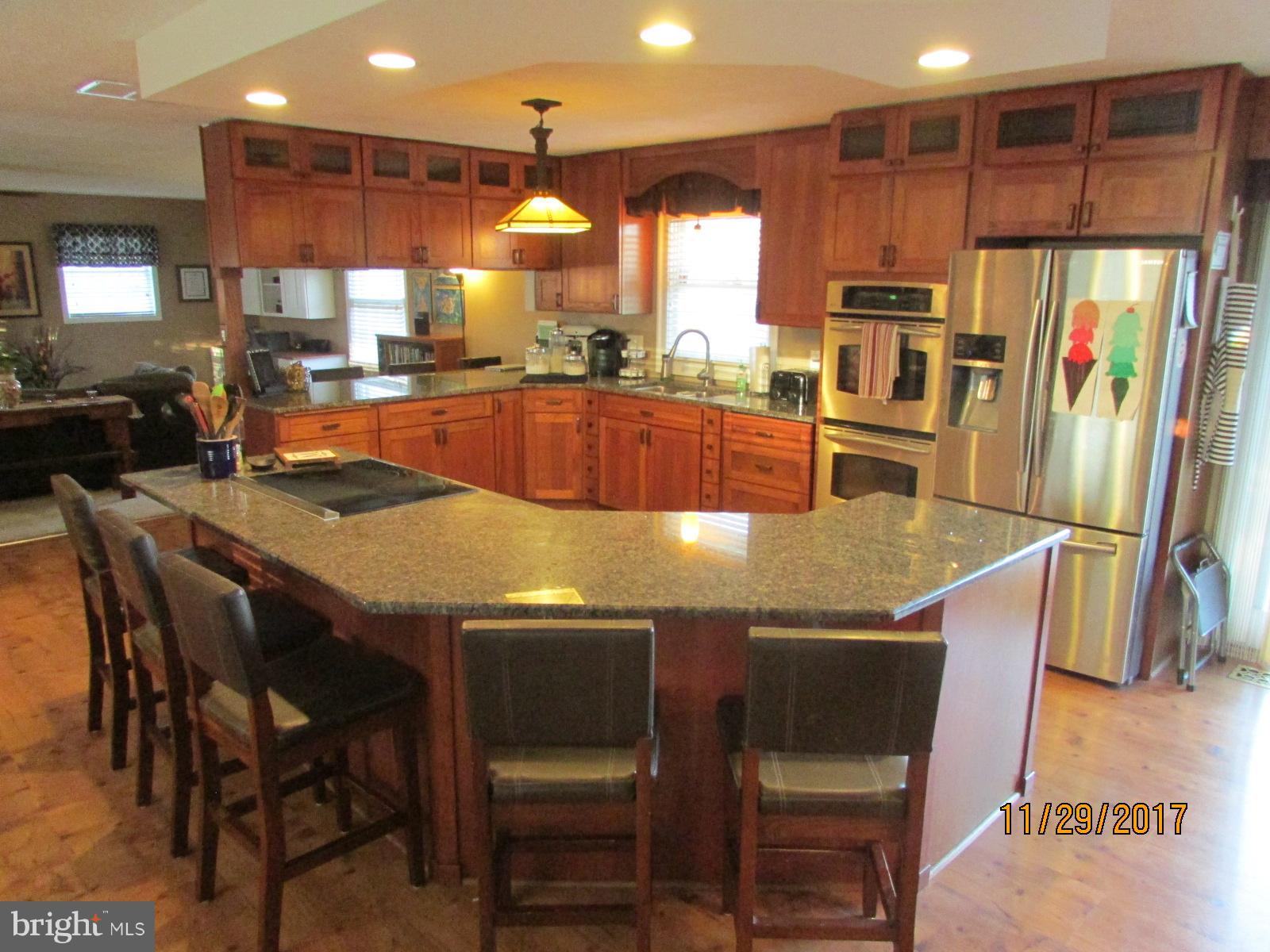 7828 Signal Hill Road Manassas, VA 20111 - Photo 7 of 27 Kitchen