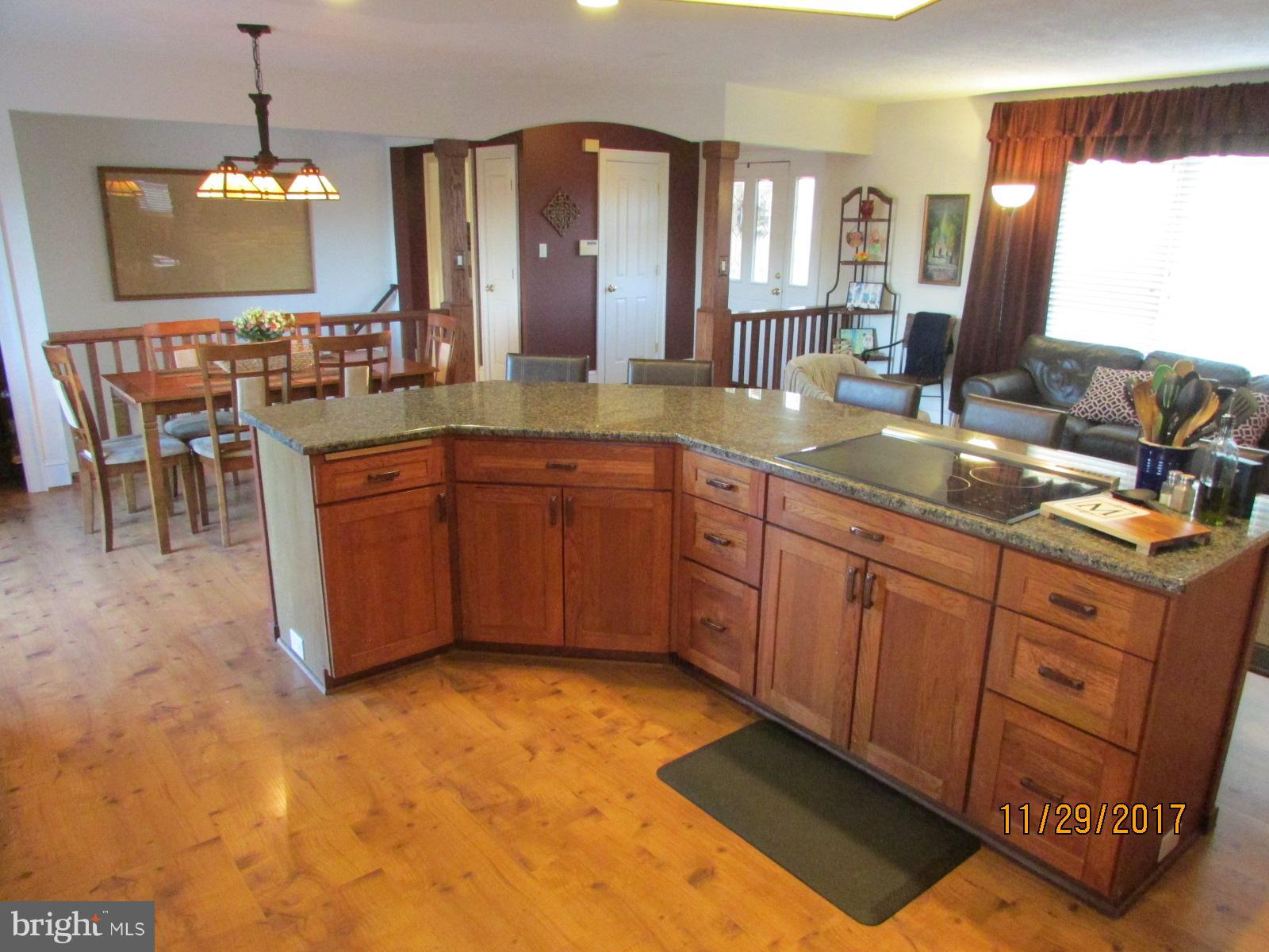 7828 Signal Hill Road Manassas, VA 20111 - Photo 10 of 27 Kitchen
