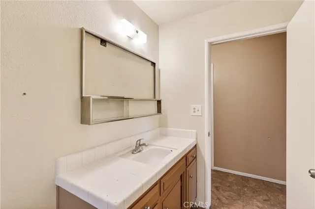 $330,000 | 3205 Parsons Avenue, Merced, CA 95340