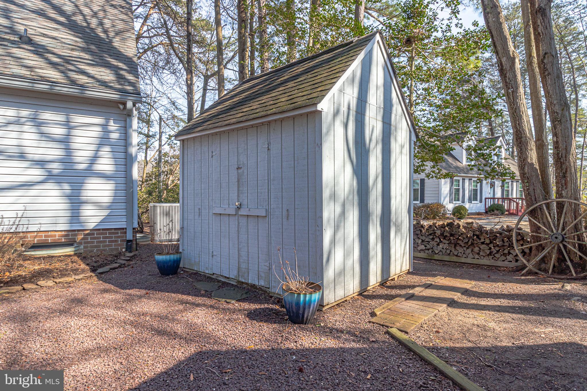 166 Nottingham Drive Reedville, VA 22539 - Photo 55 of 61 a backyard of a house