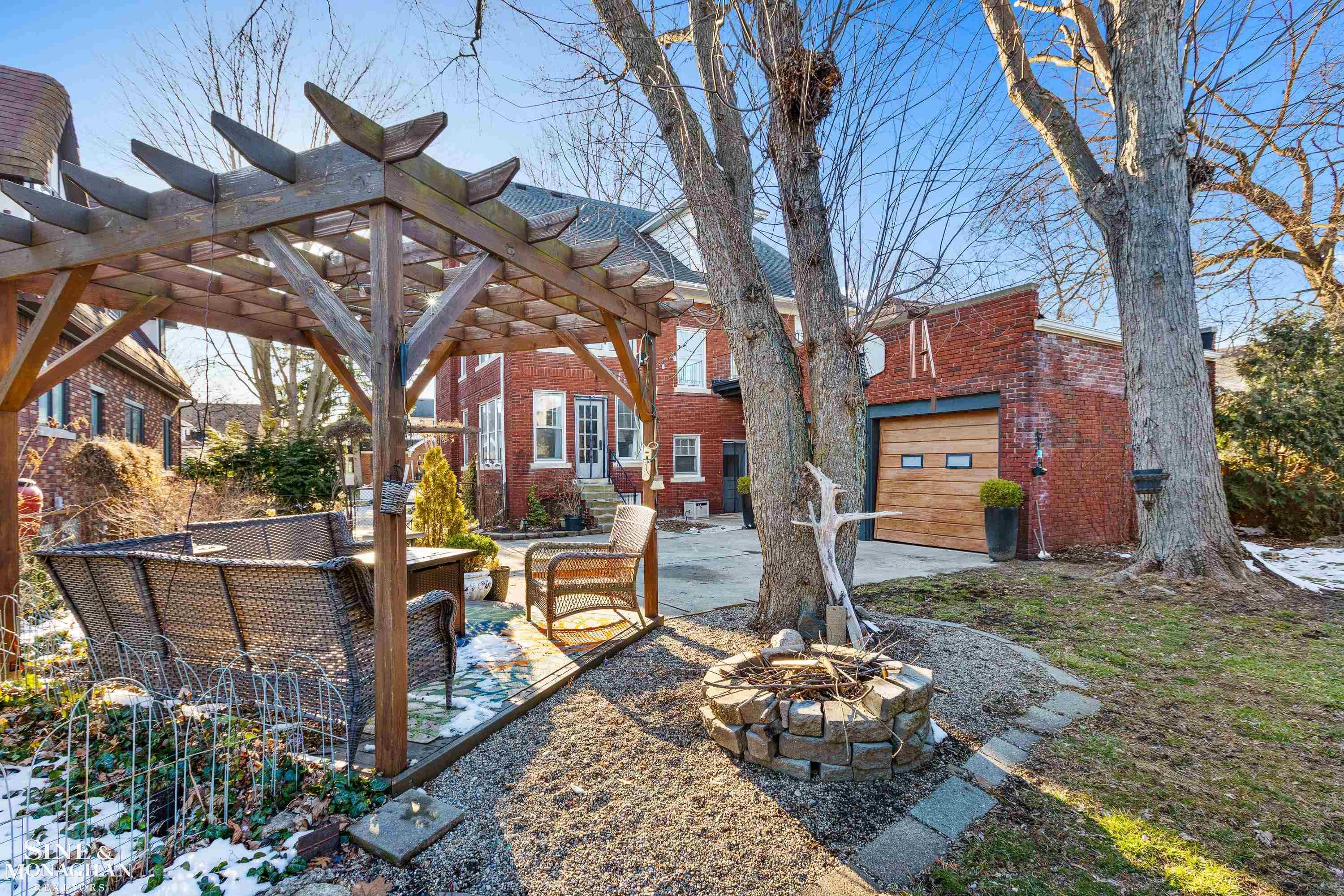 1026 Nottingham Road Grosse Pointe, MI 48230 - Photo 33 of 39 50103587-32.JPG