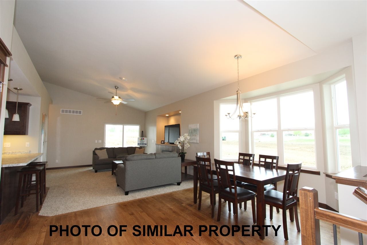 Ridge Ridge View Drive Fairfax, IA 52228 - Photo 2 of 19 Gallery Image 2