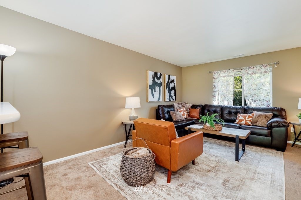 16606 42nd Avenue Southeast Bothell, WA 98012 - Photo 3 of 26