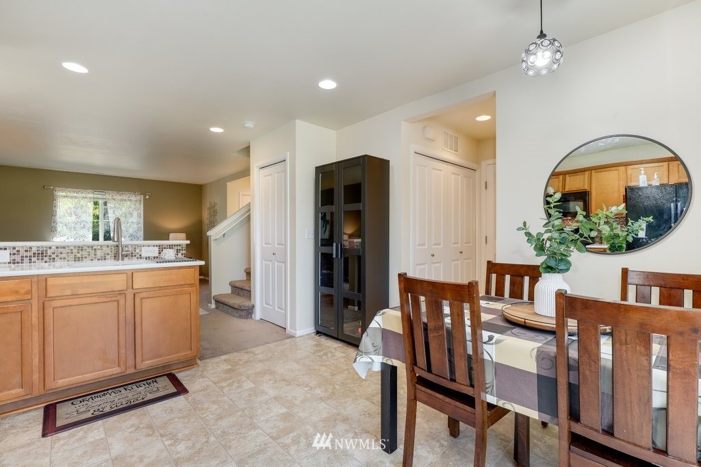 16606 42nd Avenue Southeast Bothell, WA 98012 - Photo 9 of 26