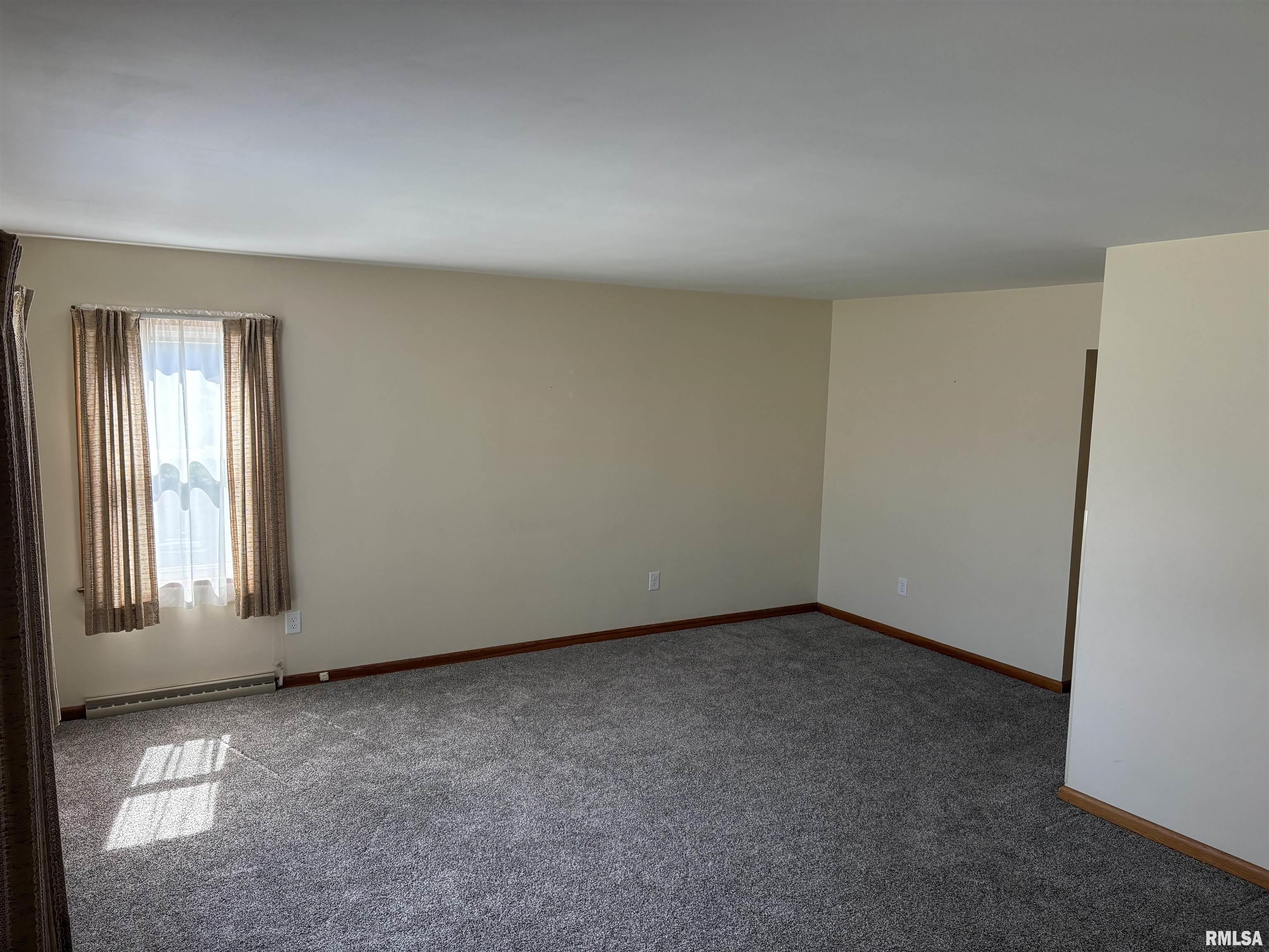 870 Park View Road Galesburg, IL 61401 - Photo 14 of 60