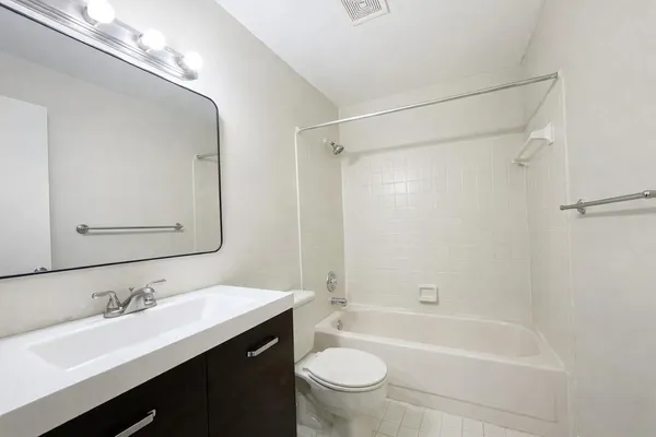 $2,250 | 1948 Discovery Circle East, Unit 1948, Deerfield Beach, FL 33442