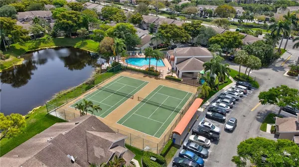 $2,250 | 1948 Discovery Circle East, Unit 1948, Deerfield Beach, FL 33442