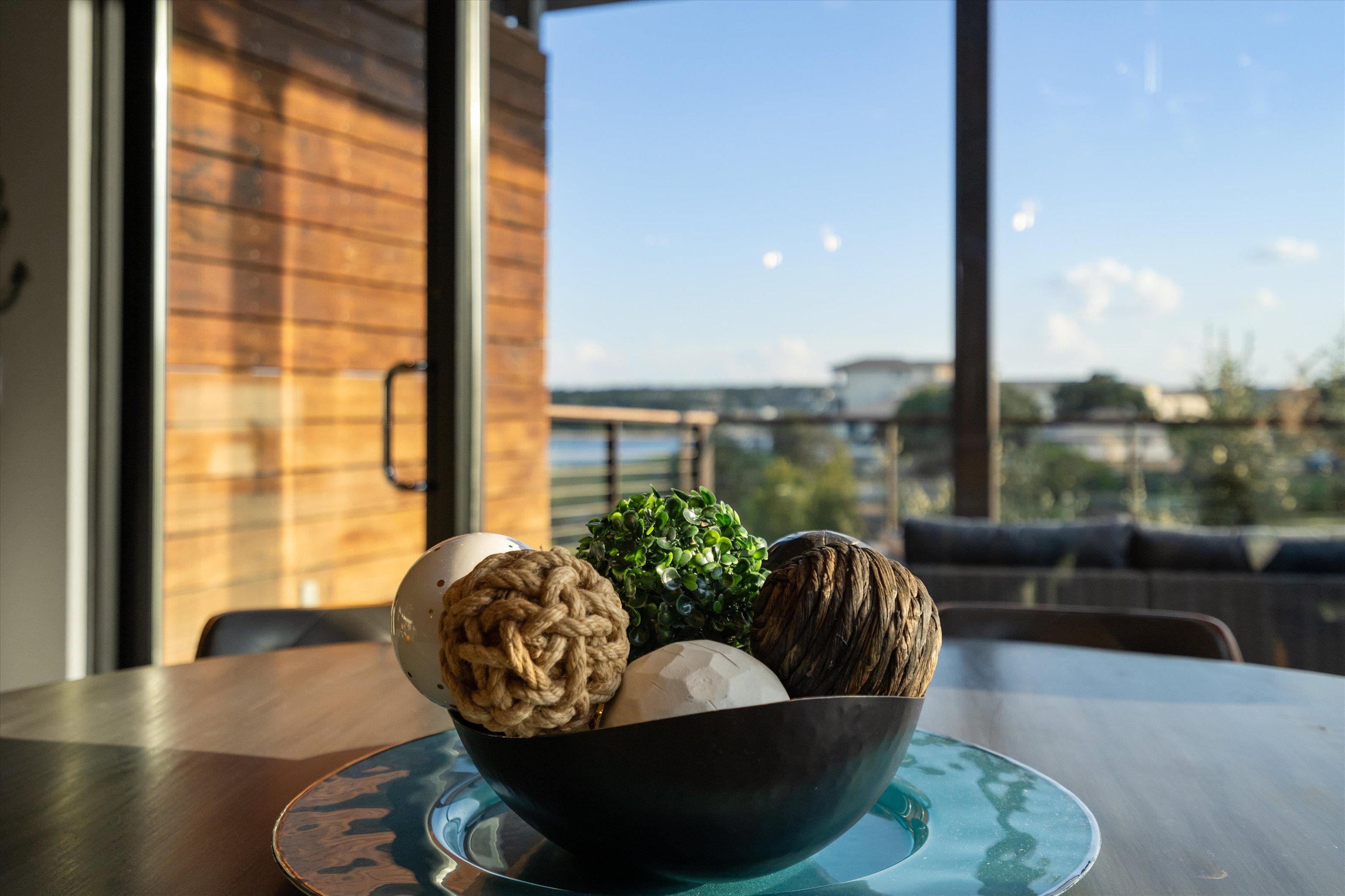 1101 Ivean Pearson Road Lago Vista, TX 78645 - Photo 6 of 30 a living room with furniture and a potted plant