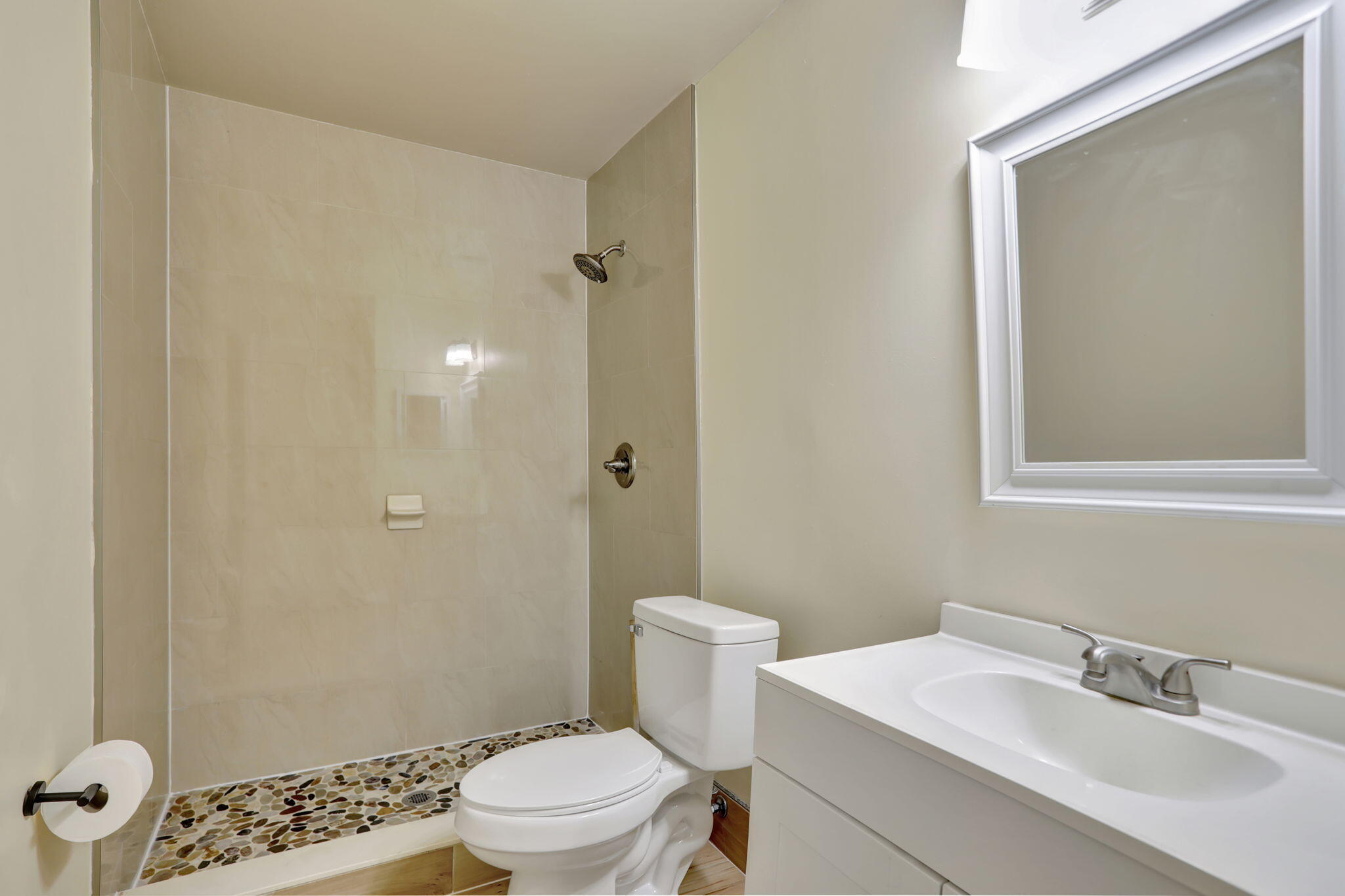 6185 Mohawk Terrace Margate, FL 33063 - Photo 11 of 26 Mohawk Hall Bathroom