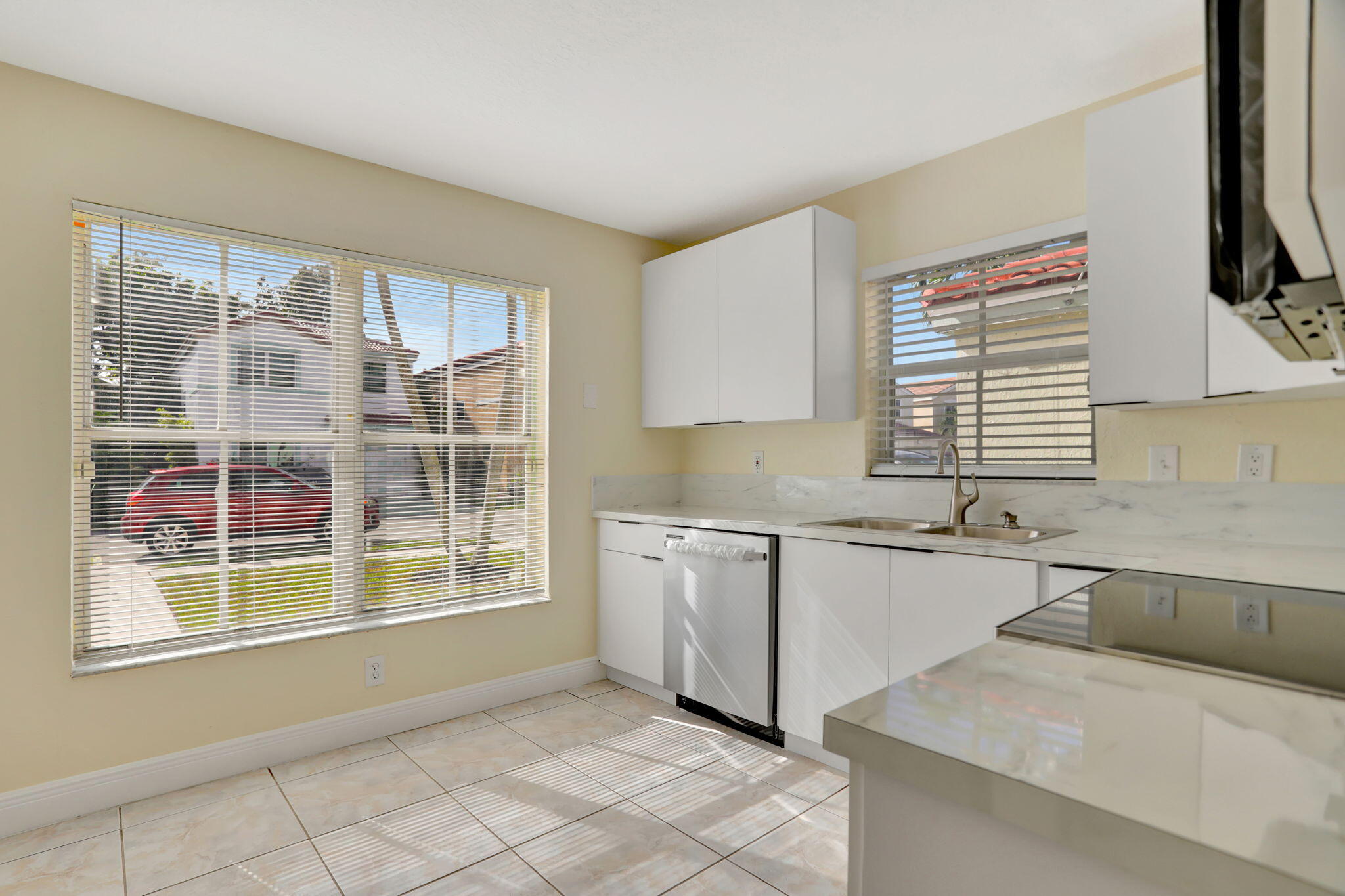 6185 Mohawk Terrace Margate, FL 33063 - Photo 6 of 26 Mohawk New Kitchen