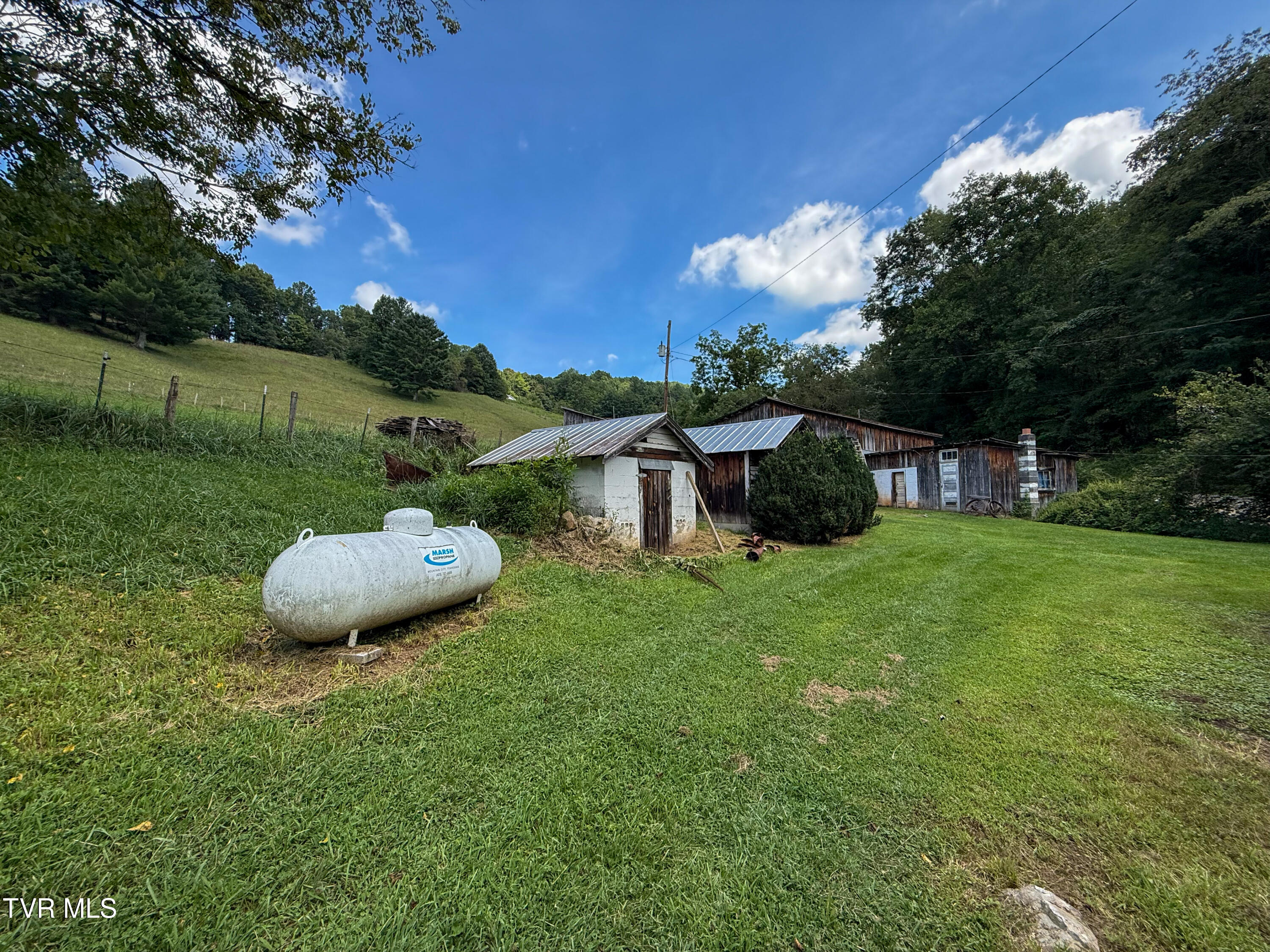 1091 Sandy Road Mountain City, TN 37683 - Photo 65 of 79 1091 Sandy Road 61