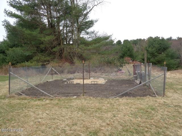 475 Rowland Road Greeley, PA 18425 - Photo 6 of 41 Garden (2)