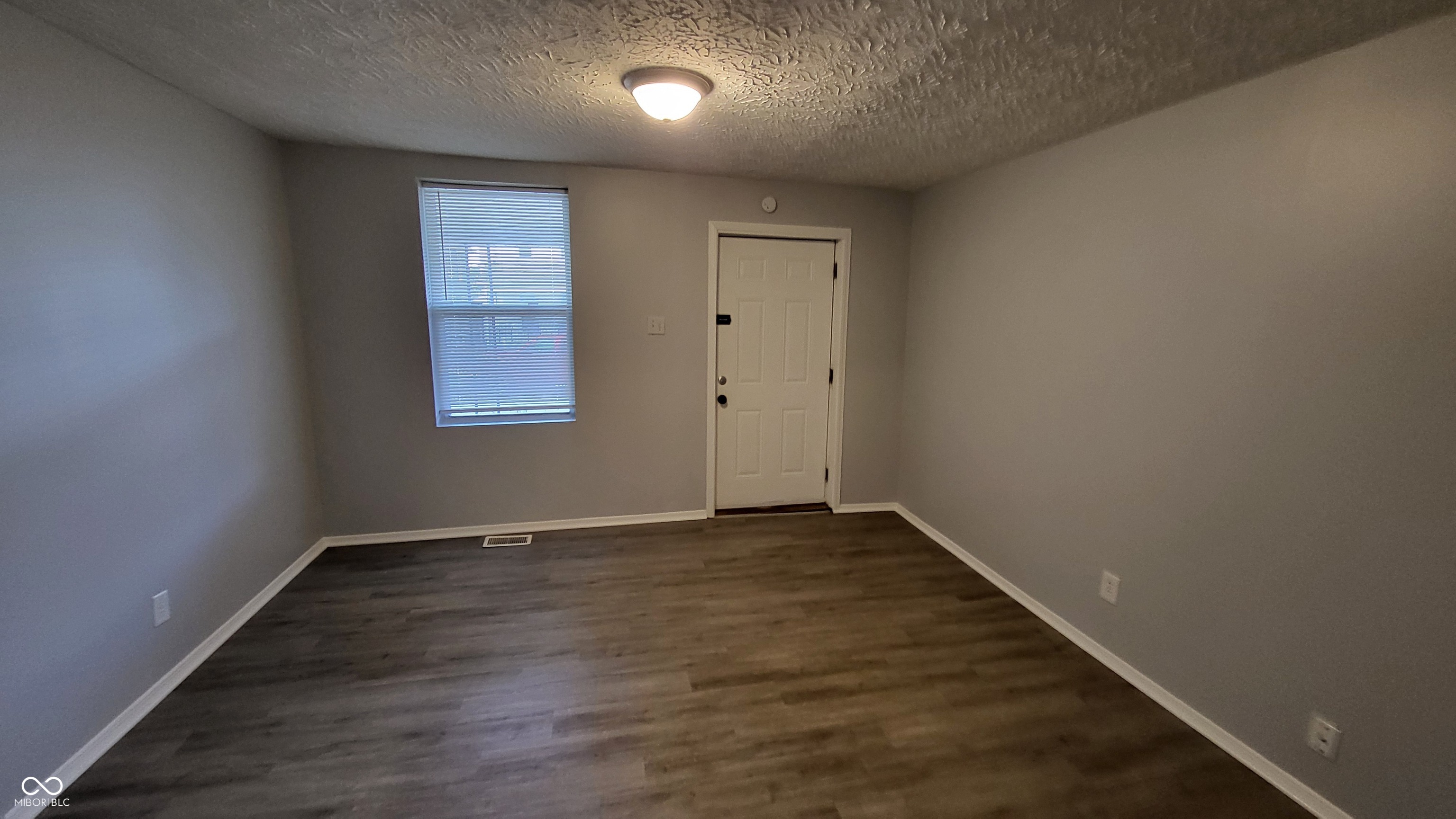 653 Birch Avenue Indianapolis, IN 46221 - Photo 5 of 18