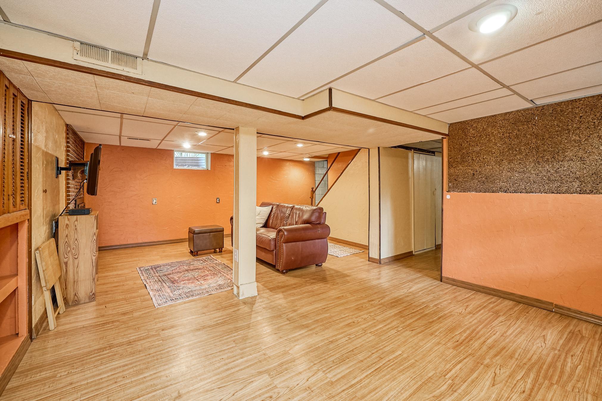 8801 Lakeview Road Bloomington, MN 55438 - Photo 23 of 42