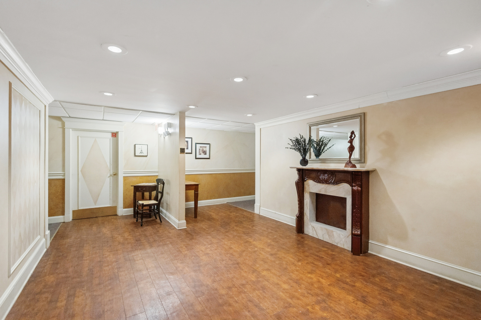 1625 Sheridan Road, Unit 204 Wilmette, IL 60091 - Photo 13 of 16 a view of livingroom with furniture