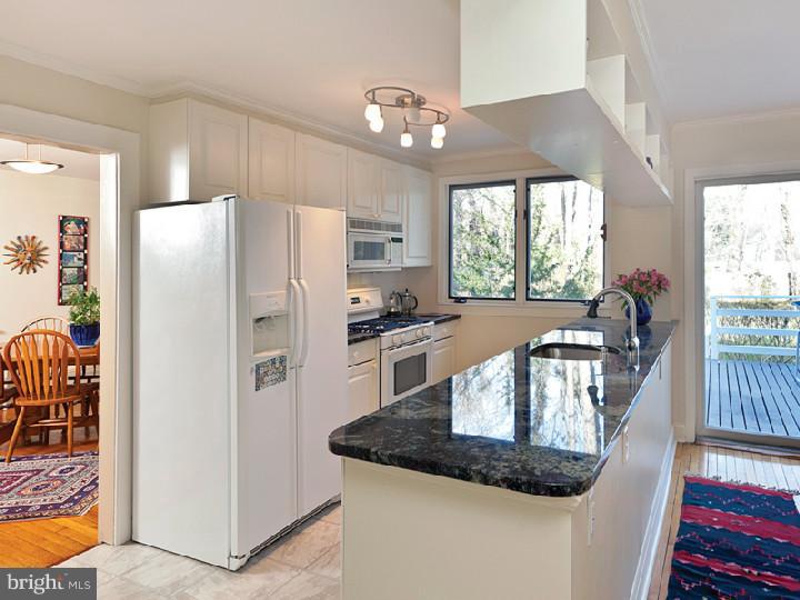 32 Hendrickson Road Lawrenceville, NJ 08648 - Photo 6 of 25
