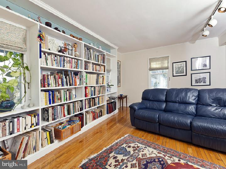 32 Hendrickson Road Lawrenceville, NJ 08648 - Photo 10 of 25