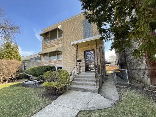 $227,900 | 13839 South State Street, Riverdale, IL 60827