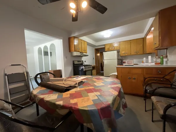 $227,900 | 13839 South State Street, Riverdale, IL 60827