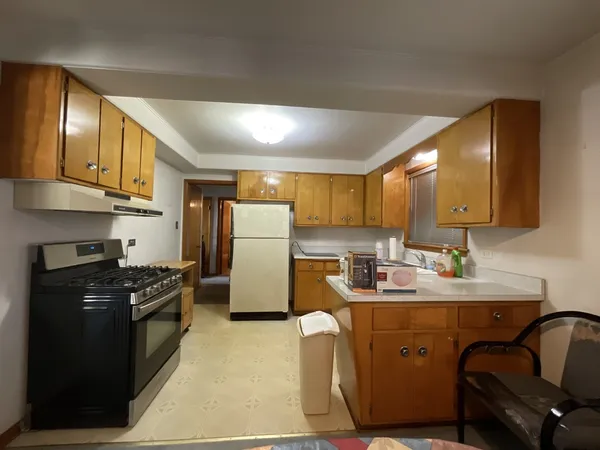$227,900 | 13839 South State Street, Riverdale, IL 60827