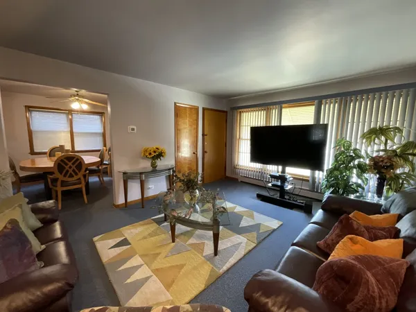 $227,900 | 13839 South State Street, Riverdale, IL 60827