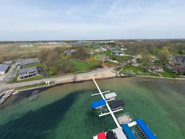 $44,000 | 1244 Diamond Harbor Court, Unit 14, Cassopolis, MI 49031