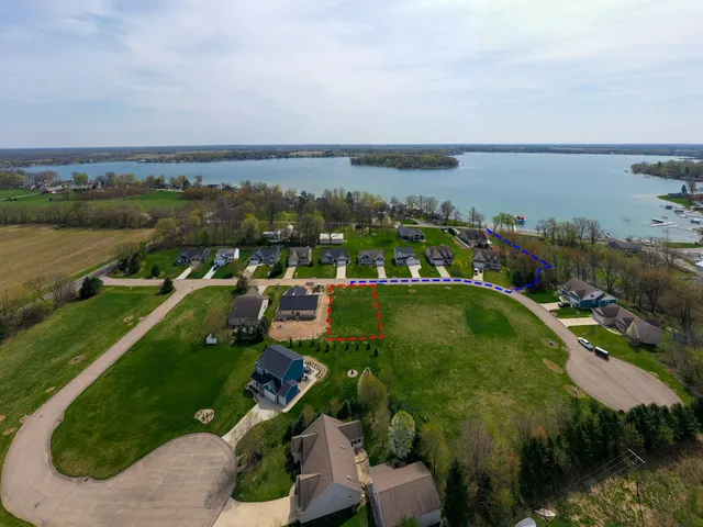 $44,000 | 1244 Diamond Harbor Court, Unit 14, Cassopolis, MI 49031