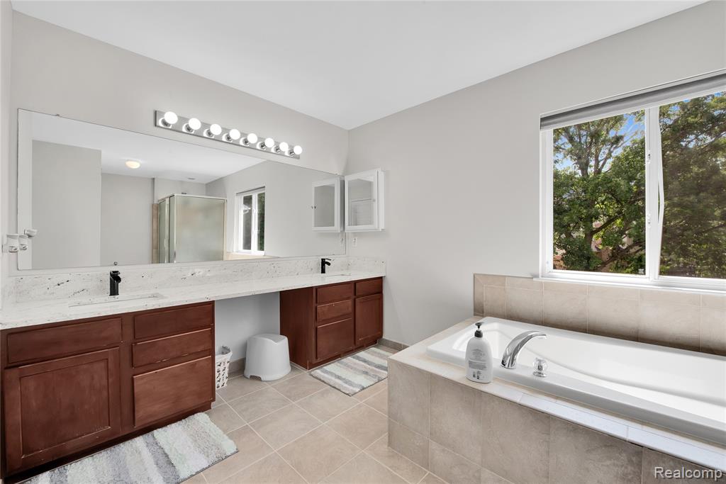 3454 Everett Drive Rochester Hills, MI 48307 - Photo 34 of 53