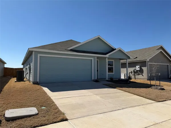 $2,200 | 639 Montclair Avenue, Princeton, TX 75407