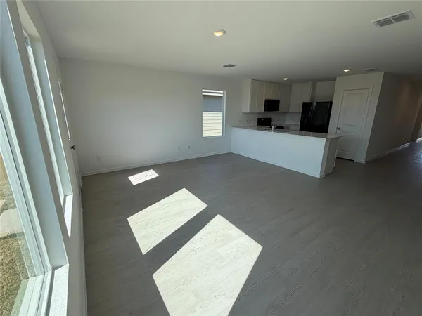$2,200 | 639 Montclair Avenue, Princeton, TX 75407