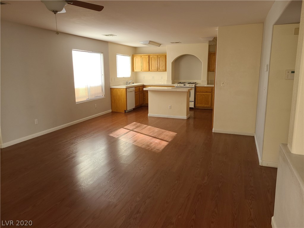 7305 Linaria Road Las Vegas, NV 89113 - Photo 4 of 22