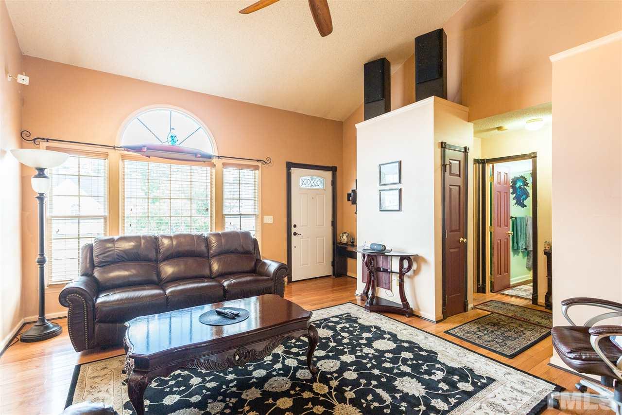2217 Quail View Trail Raleigh, NC 27604 - Photo 3 of 29