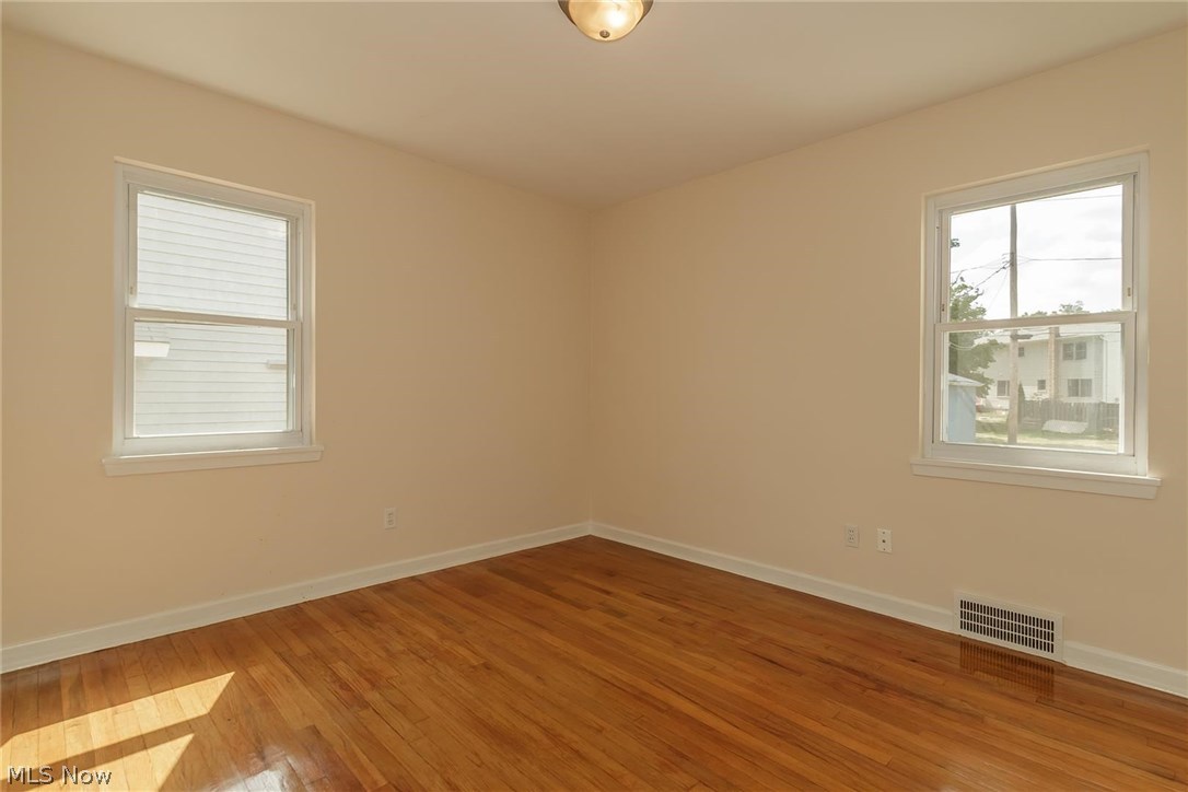 28408 Forest Road Willowick, OH 44095 - Photo 22 of 32