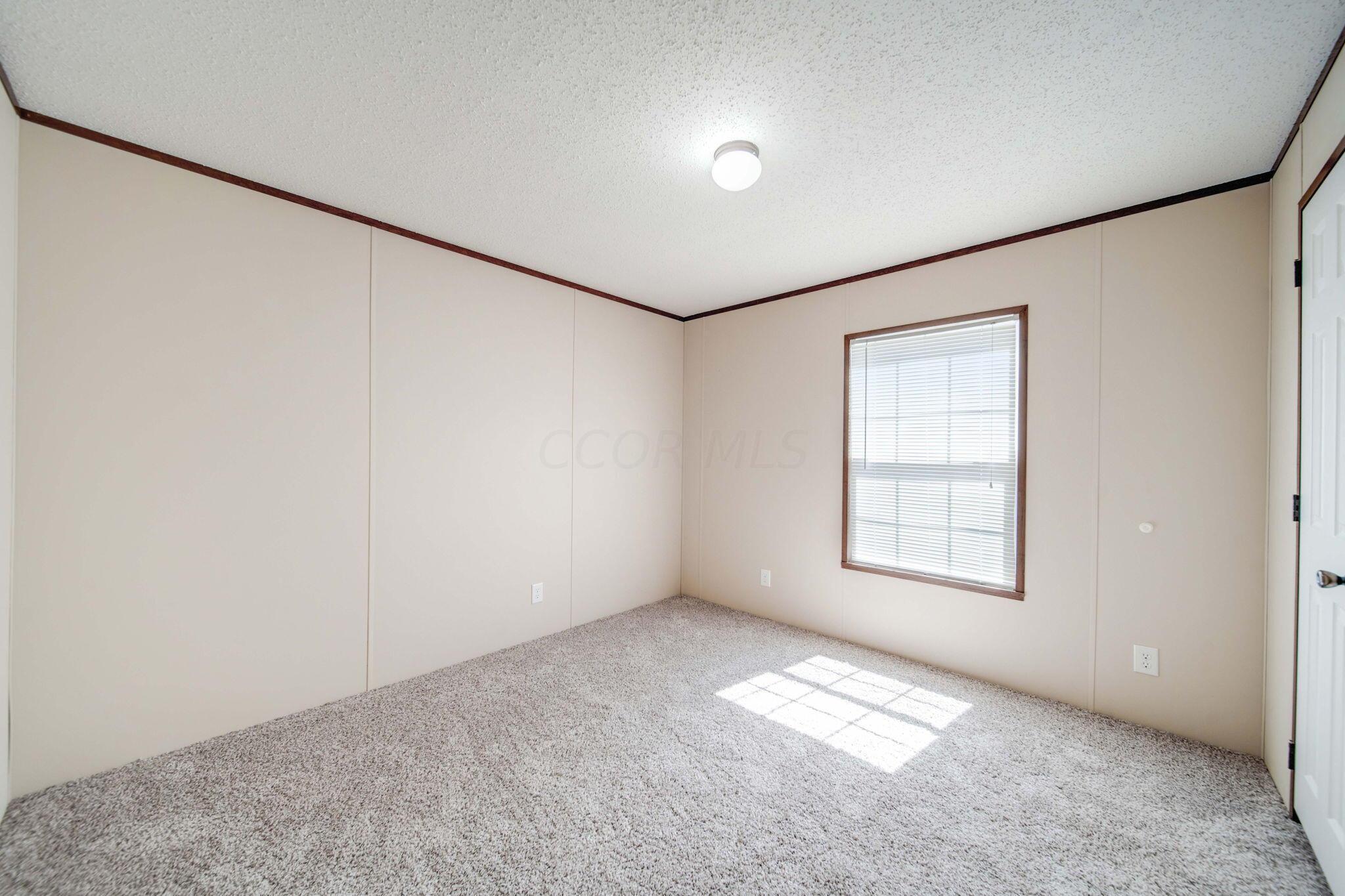 755 Stelzer Road, Unit 18 Columbus, OH 43219 - Photo 19 of 27 22-web-or-mls-DSC00864_5_6
