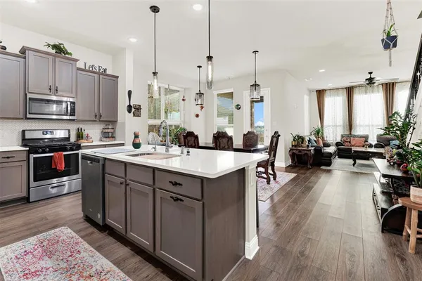 $2,800 | 1714 Vine Brook Road, Wylie, TX 75098