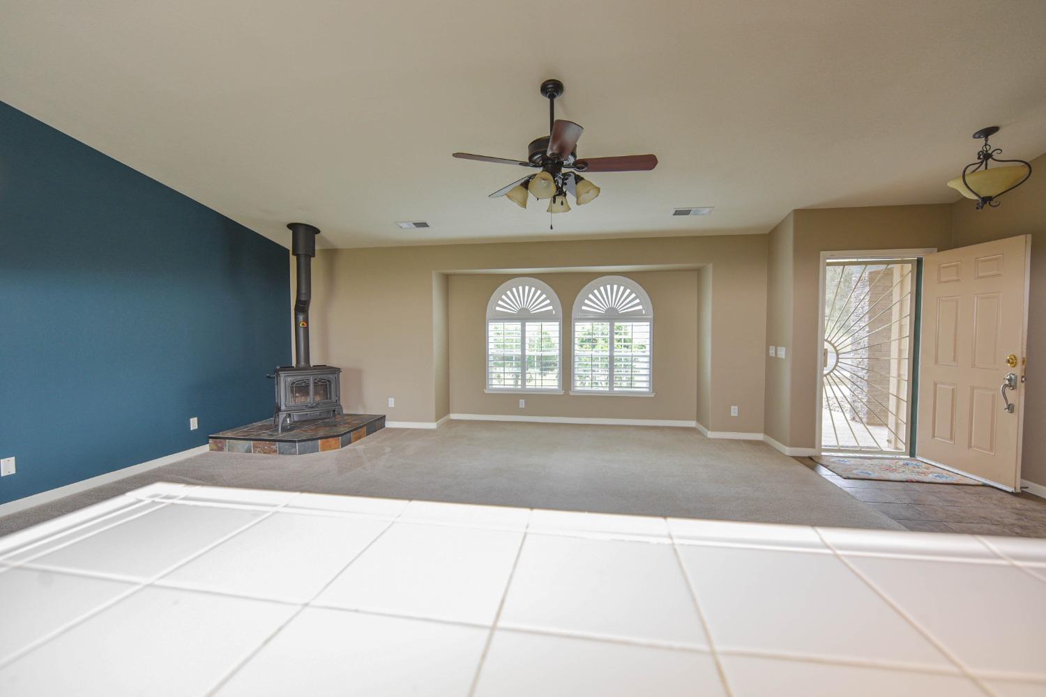 20074 Nicholas Road Clovis, CA 93619 - Photo 15 of 40 Gallery Image 15
