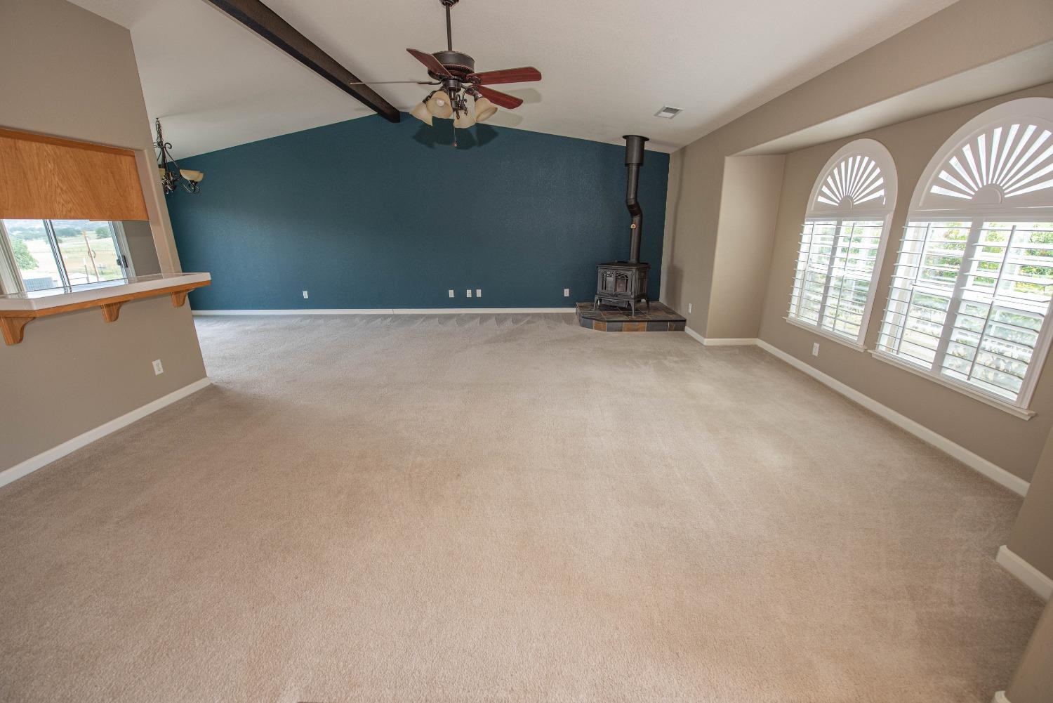 20074 Nicholas Road Clovis, CA 93619 - Photo 8 of 40 Gallery Image 8